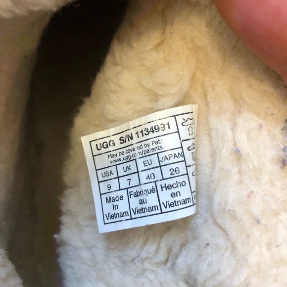 Uggs classic mini platform boots - Picture 6 of 7